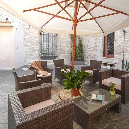 Palazzo Bozzoni Assisi Boutique Apartments Экстерьер фото