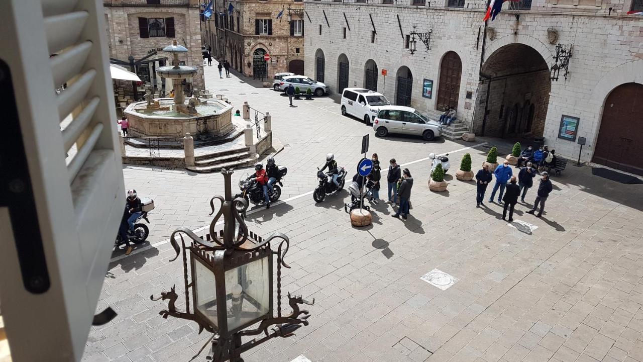 Palazzo Bozzoni Assisi Boutique Apartments Экстерьер фото