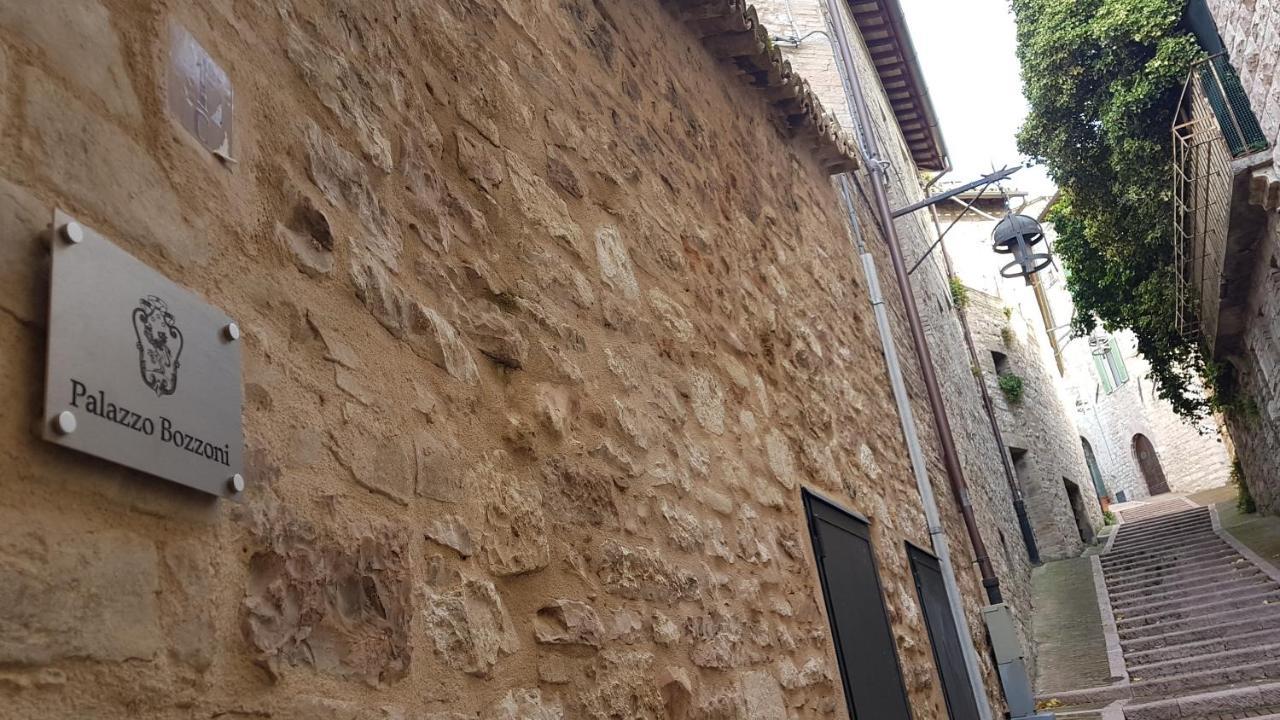 Palazzo Bozzoni Assisi Boutique Apartments Экстерьер фото