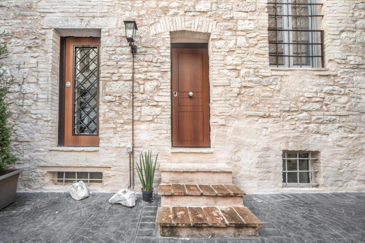 Palazzo Bozzoni Assisi Boutique Apartments Экстерьер фото